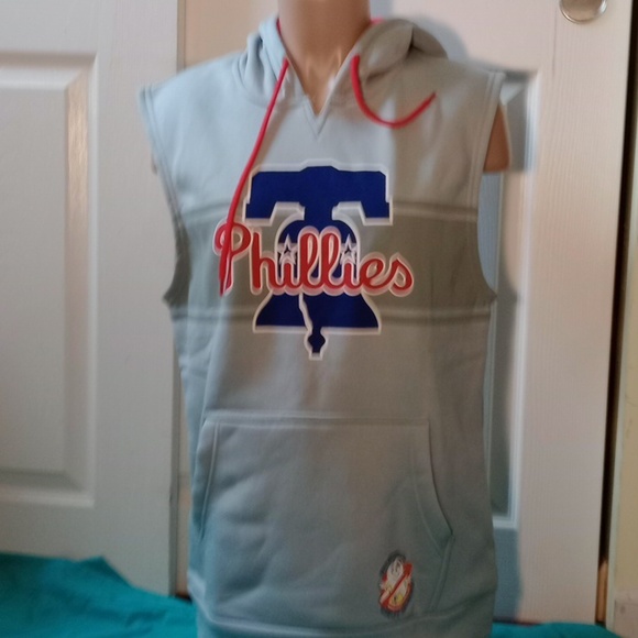 PHILADELPHIA PHILLIES, GRAY SLEEVELESS HOODIE, SIZE ADULT LARGE - Picture 2 of 13
